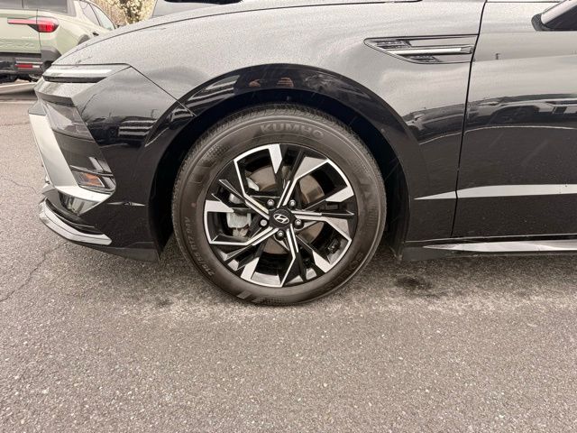2025 Hyundai Sonata SEL - Photo 9