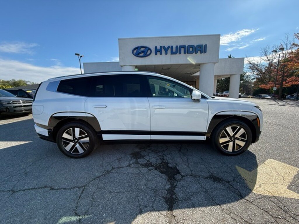 New 2026 Hyundai IONIQ 9 SEL SUV