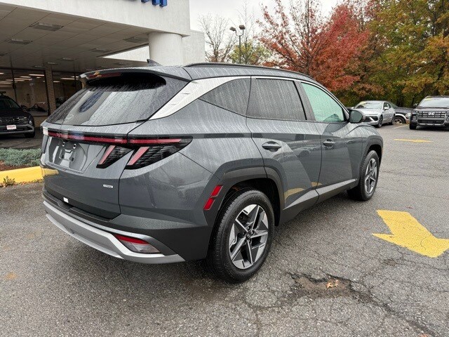 2025 Hyundai Tucson SEL Convenience photo 3