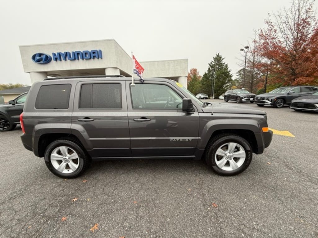 Used 2016 Jeep Patriot Latitude SUV