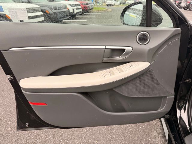 2025 Hyundai Sonata SEL - Photo 12