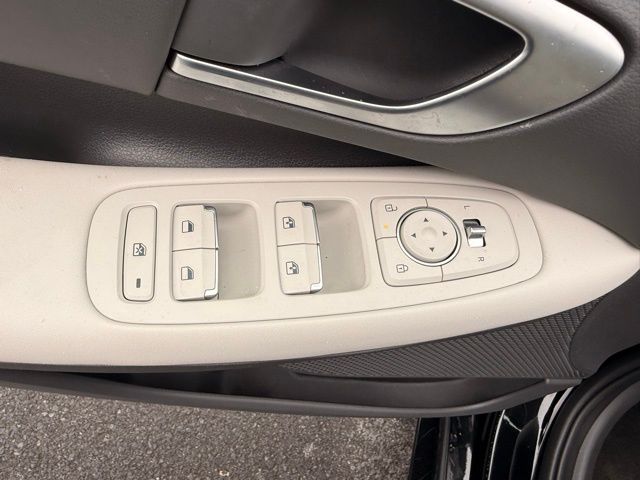 2025 Hyundai Sonata SEL - Photo 13