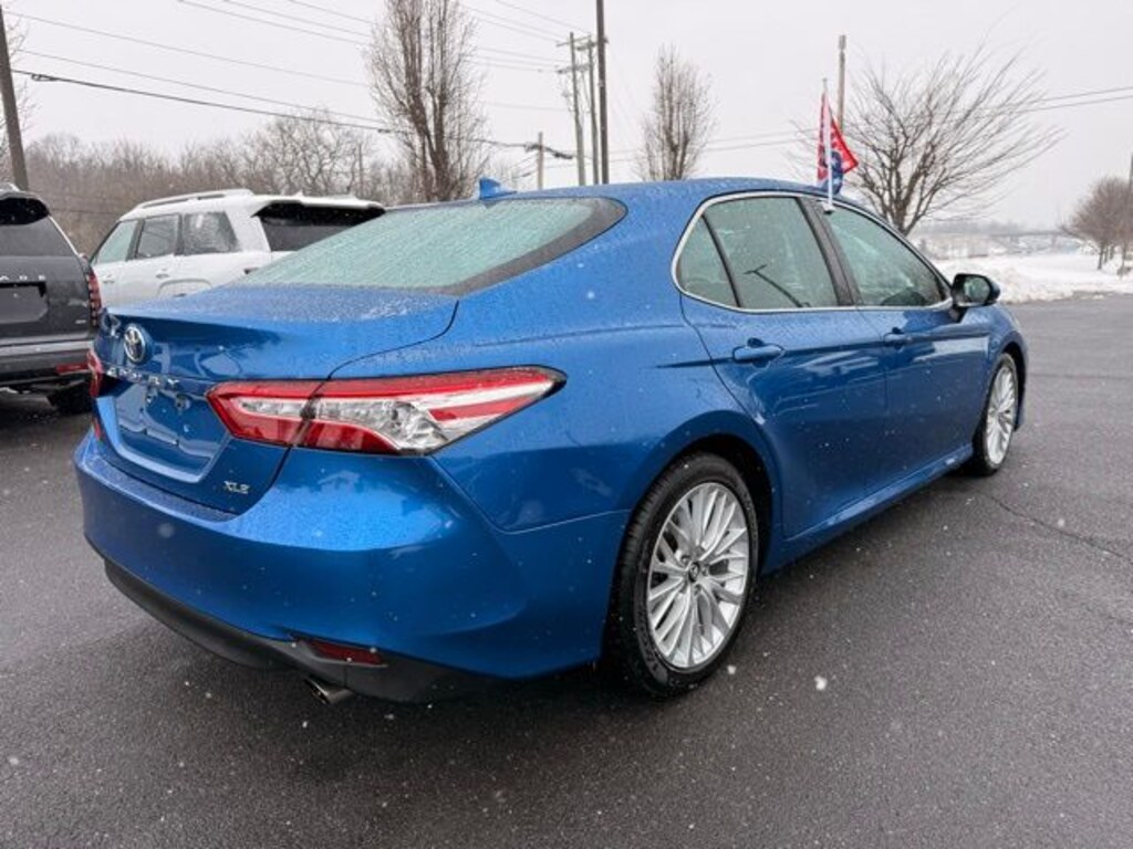 Used 2020 Toyota Camry XLE Sedan