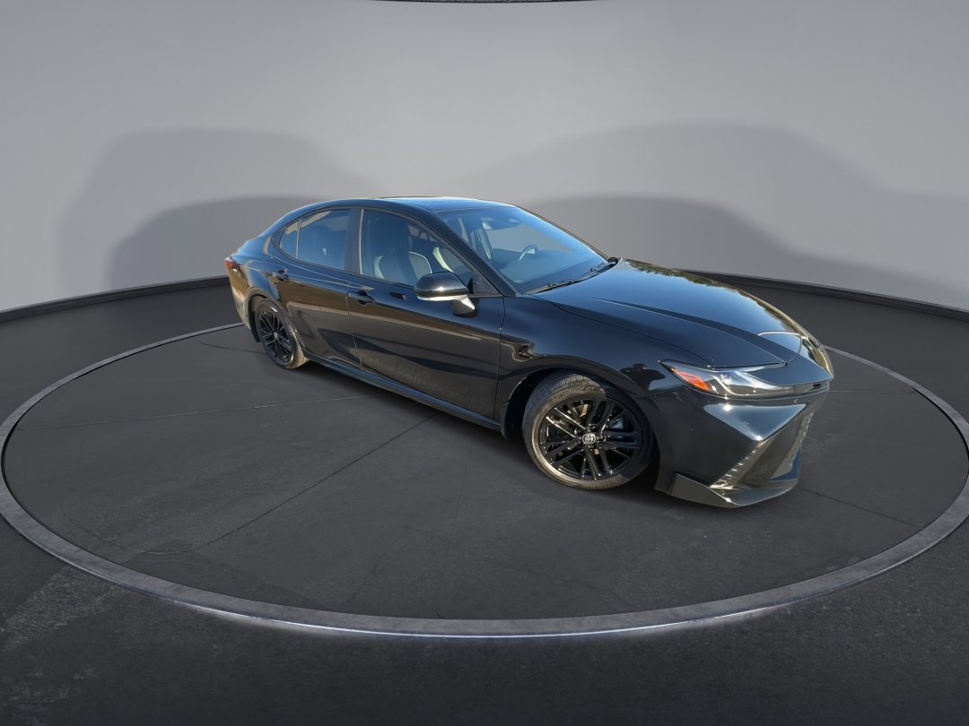 2025 Toyota Camry SE photo 2