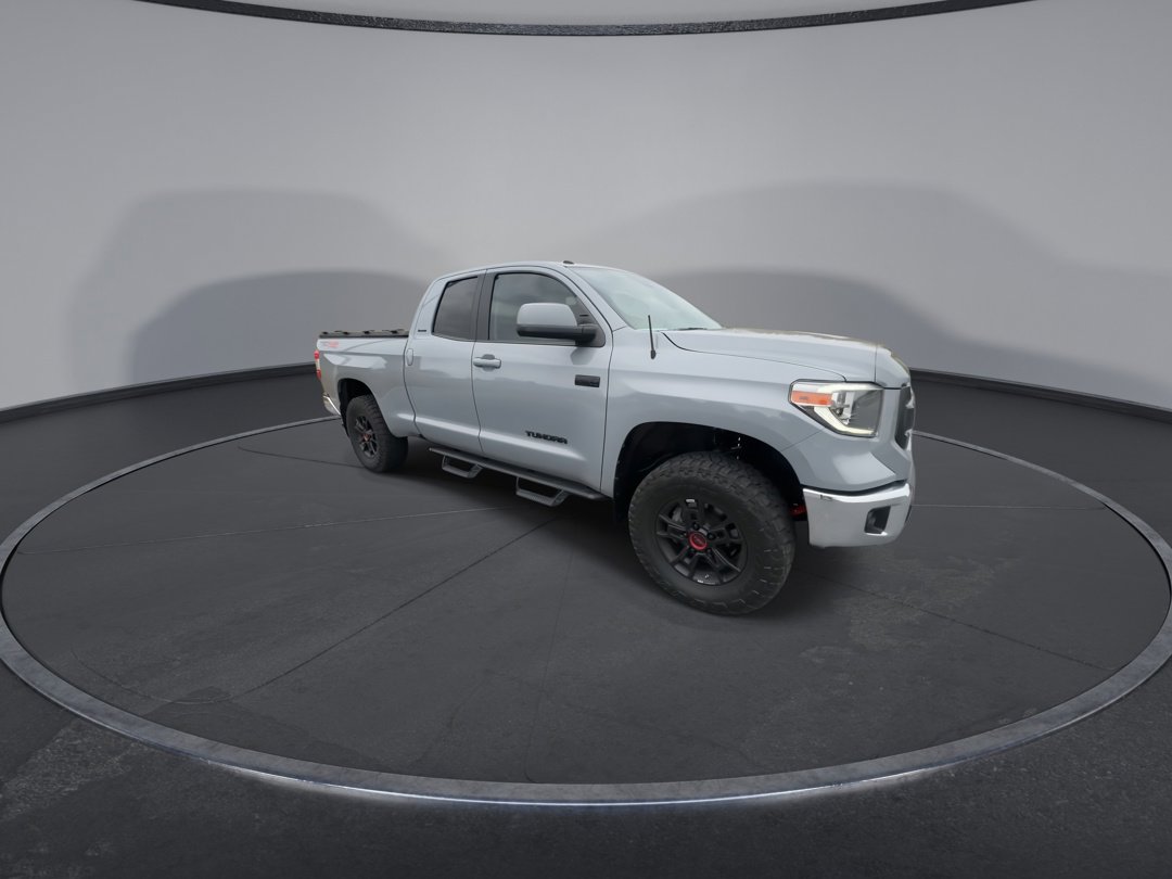 2018 Toyota Tundra Limited Double Cab photo 2