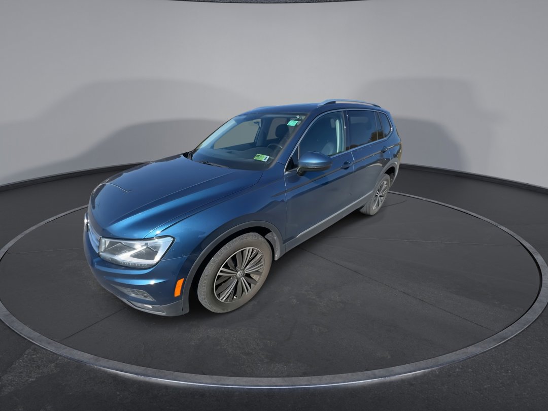 2019 Volkswagen Tiguan SEL photo 4