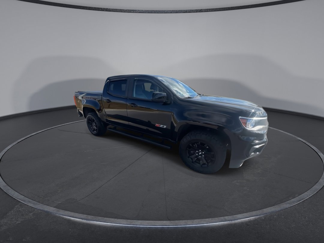 2022 Chevrolet Colorado Z71 photo 2