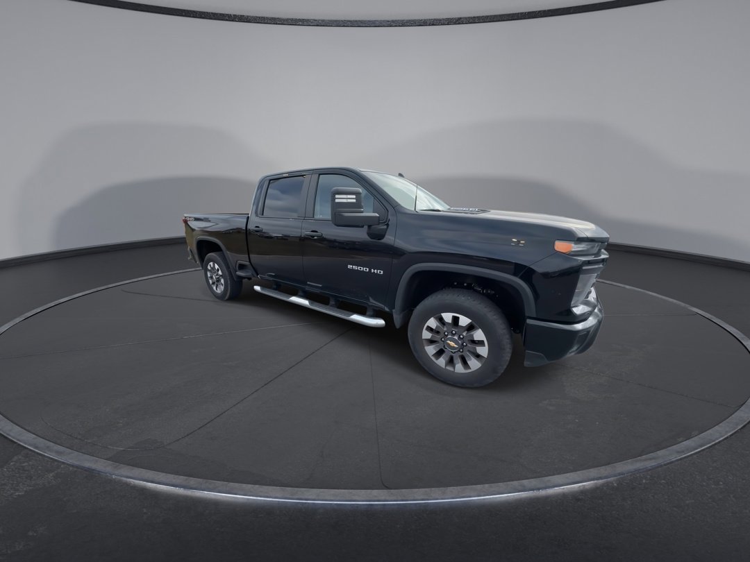 2024 Chevrolet Silverado 2500HD Custom photo 2
