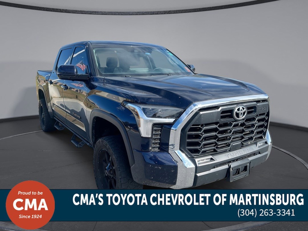 Used 2022 Toyota Tundra 4WD SR5 SR5 CrewMax 5.5 Bed