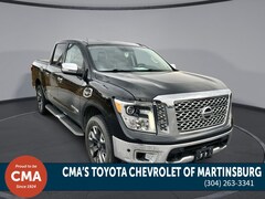 2017 Nissan Titan SL 4x4 Crew Cab SL