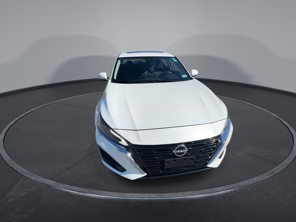 Used 2024 Nissan Altima 2.5 SL Sedan