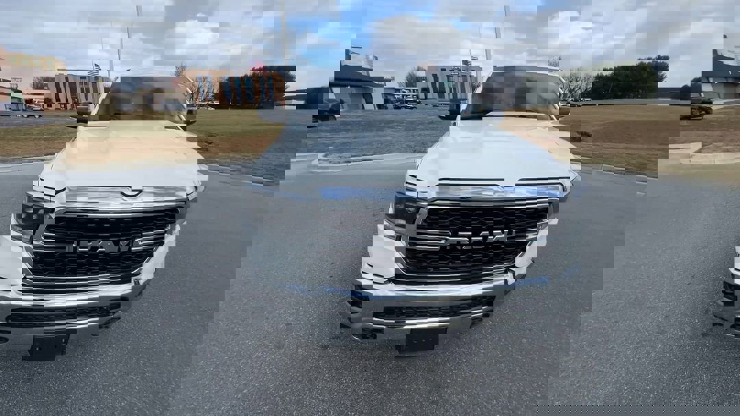 2022 Ram 1500 Big Horn photo 3