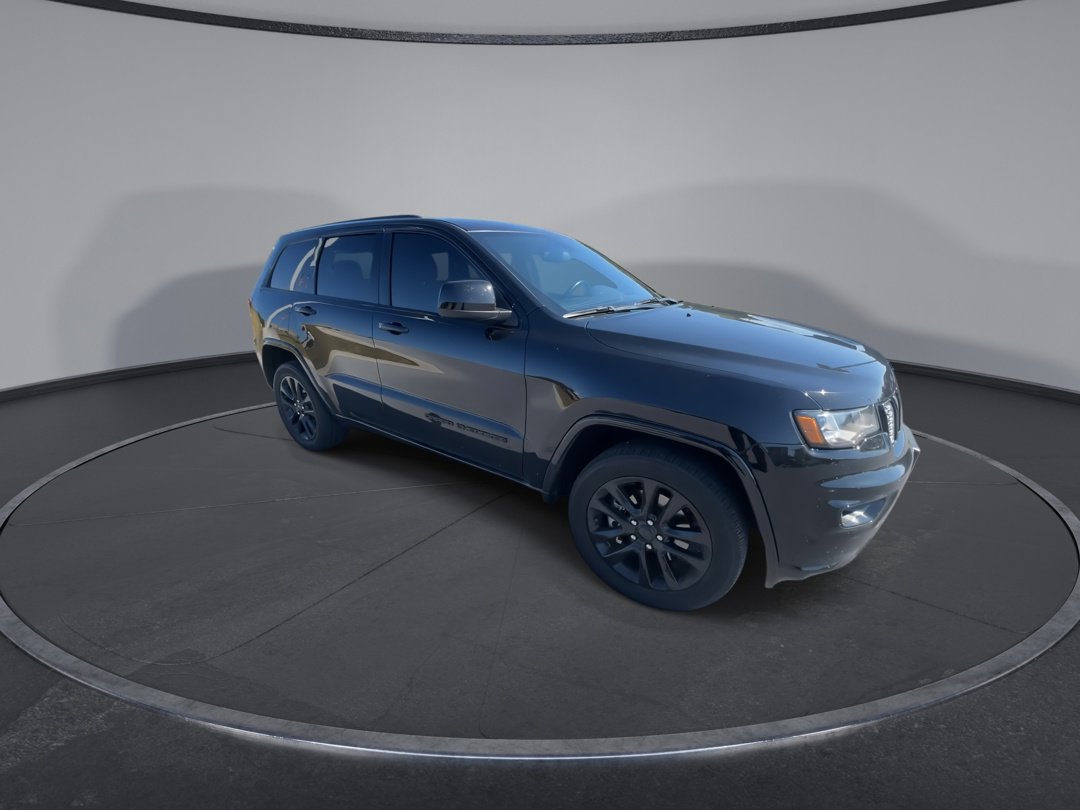 2021 Jeep Grand Cherokee Laredo X photo 2