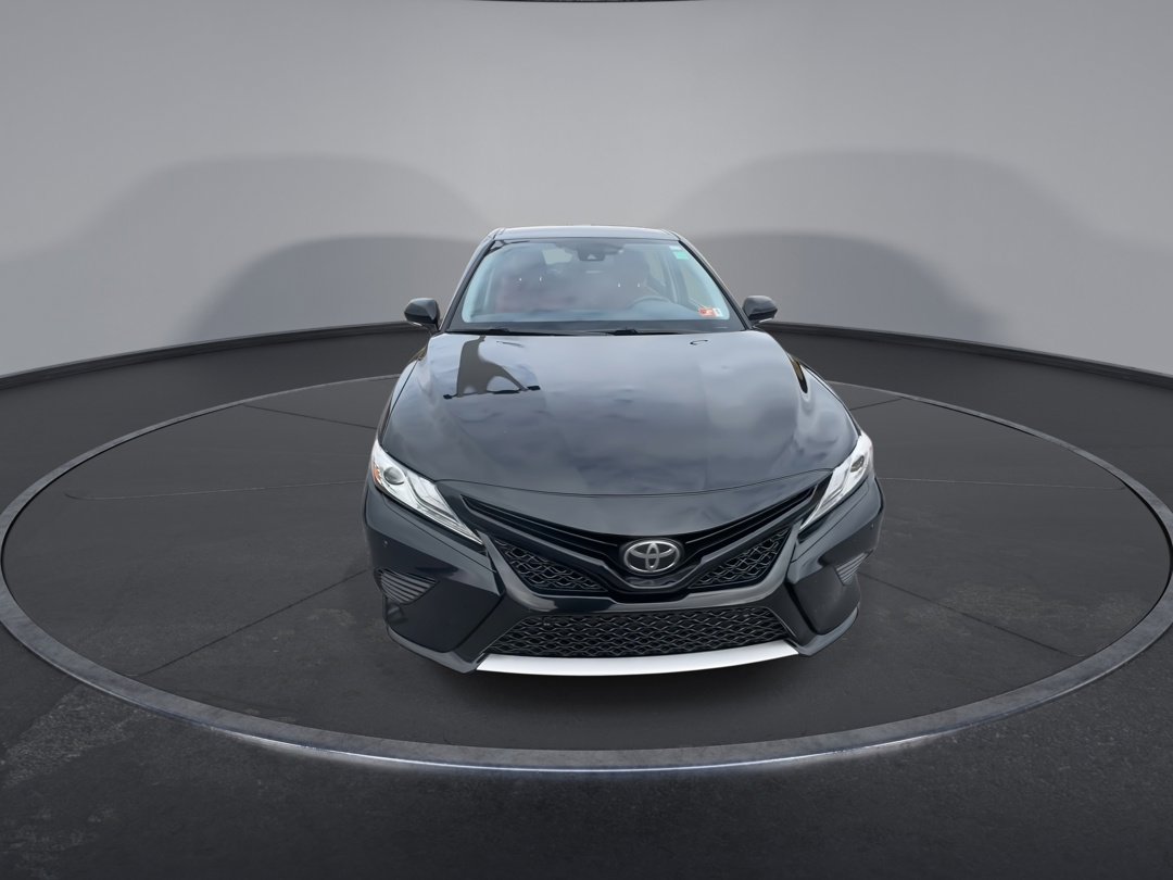 2018 Toyota Camry XSE photo 3