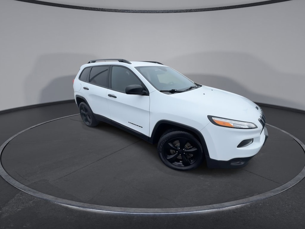 Used 2016 Jeep Cherokee Altitude FWD Altitude