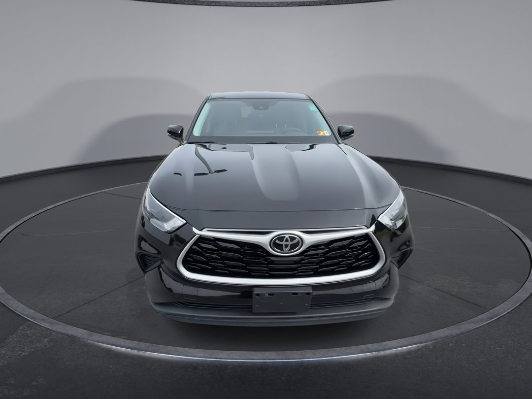 2022 Toyota Highlander L photo 3