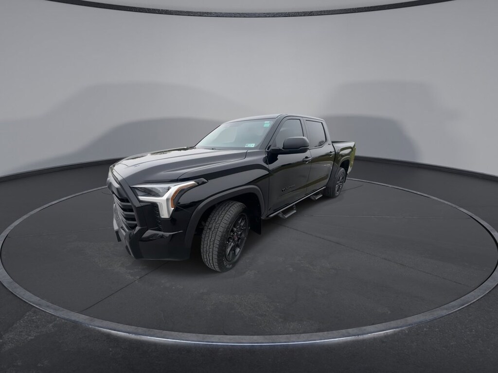 Used 2024 Toyota Tundra 4WD SR5 SR5 CrewMax 5.5 Bed