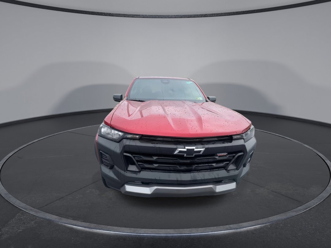 2024 Chevrolet Colorado Trail Boss photo 3