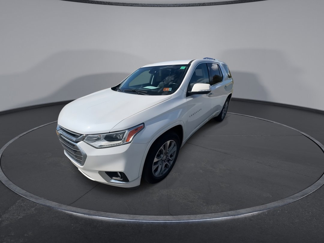 2021 Chevrolet Traverse Premier photo 3