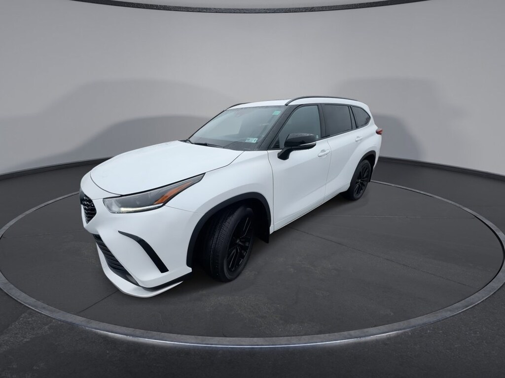 Used 2023 Toyota Highlander XSE XSE AWD