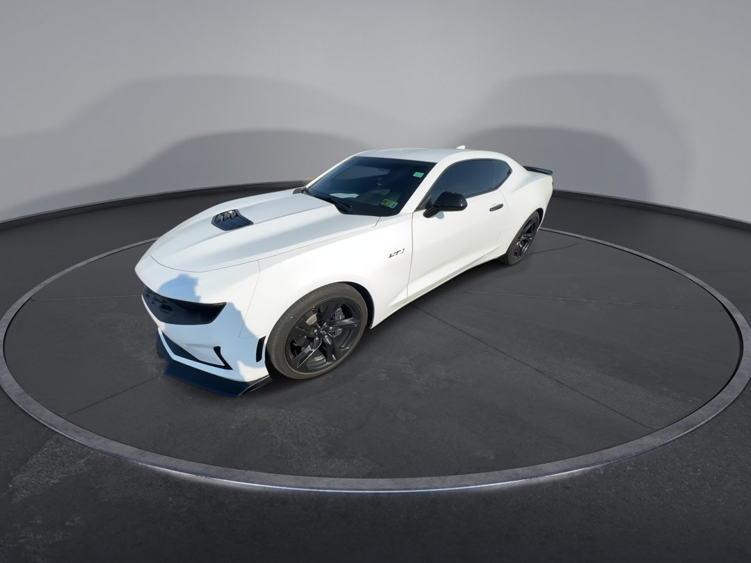 2022 Chevrolet Camaro LT1 photo 4