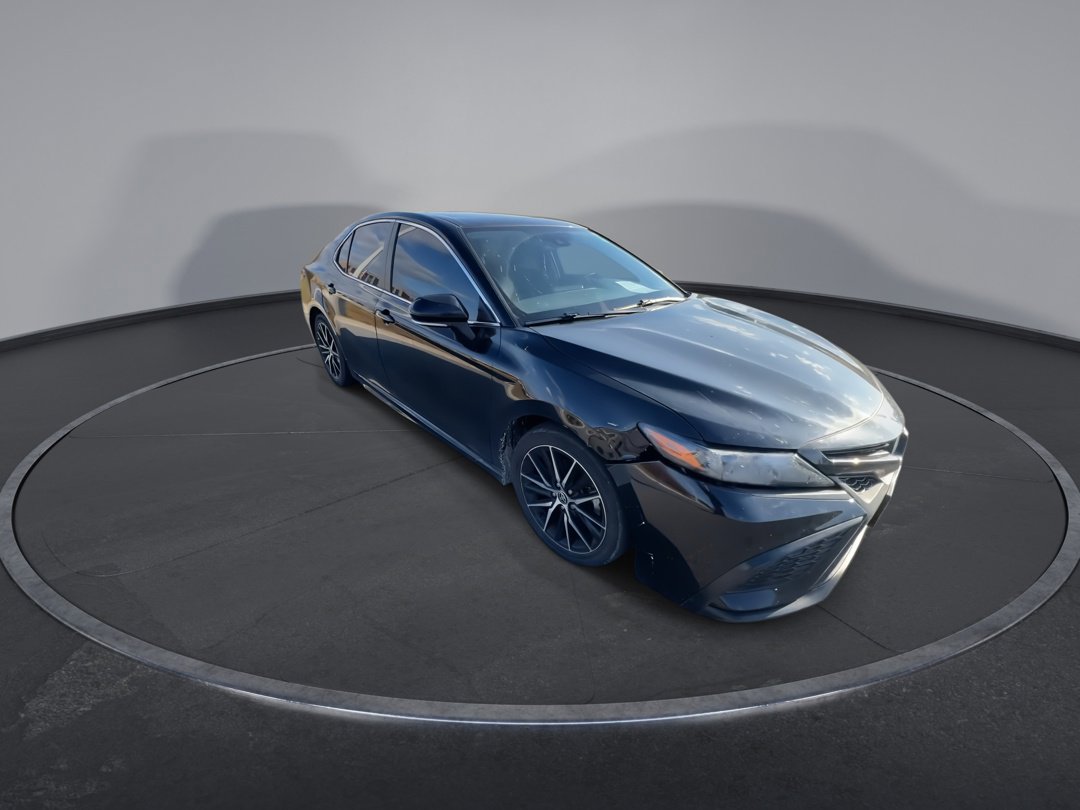 2022 Toyota Camry SE photo 2