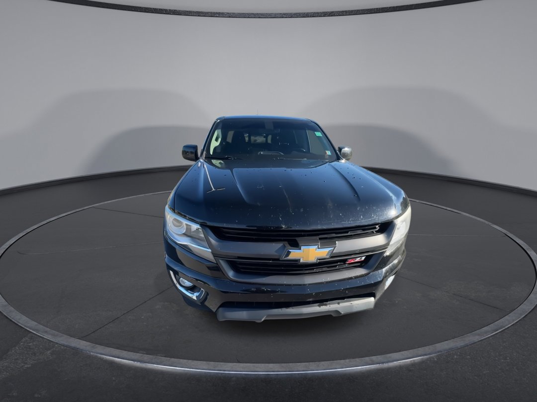 2017 Chevrolet Colorado Z71 photo 2