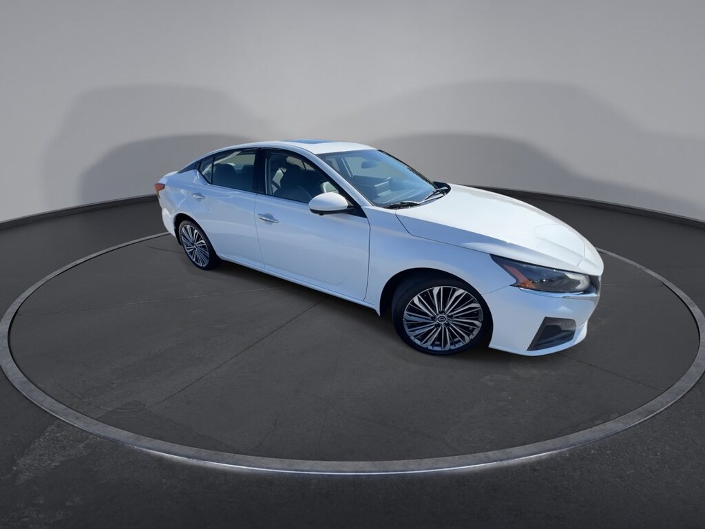 Used 2024 Nissan Altima 2.5 SL Sedan