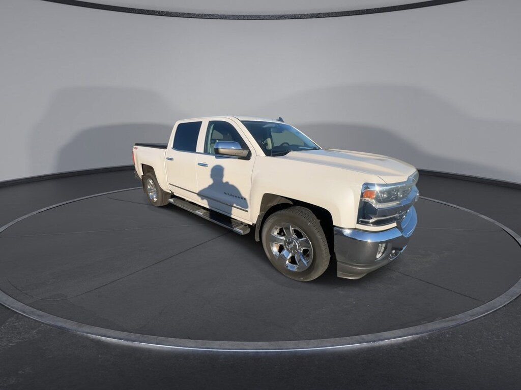 Used 2018 Chevrolet Silverado 1500 LTZ 4WD Crew Cab 143.5 LTZ w/1LZ