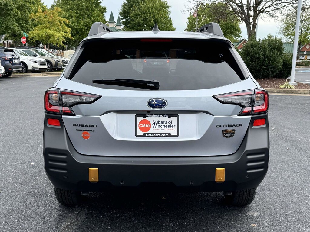 New 2025 Subaru Outback  SUV