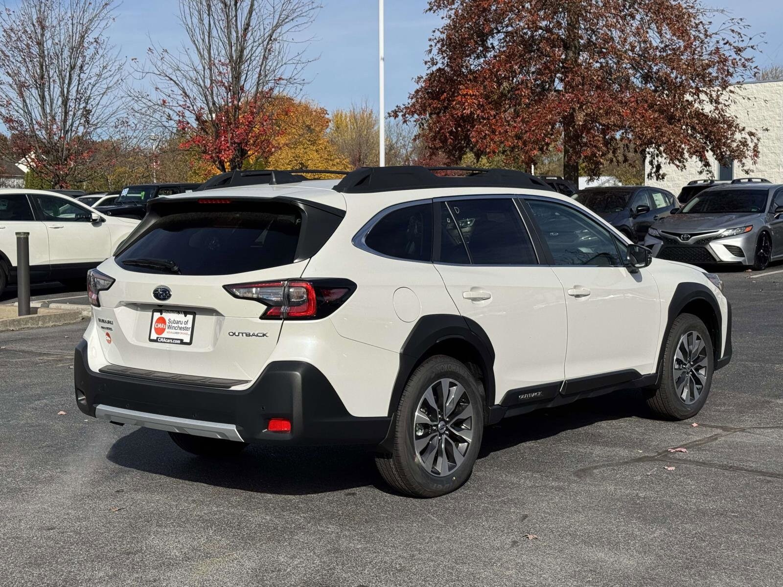 2025 Subaru Outback Limited photo 2