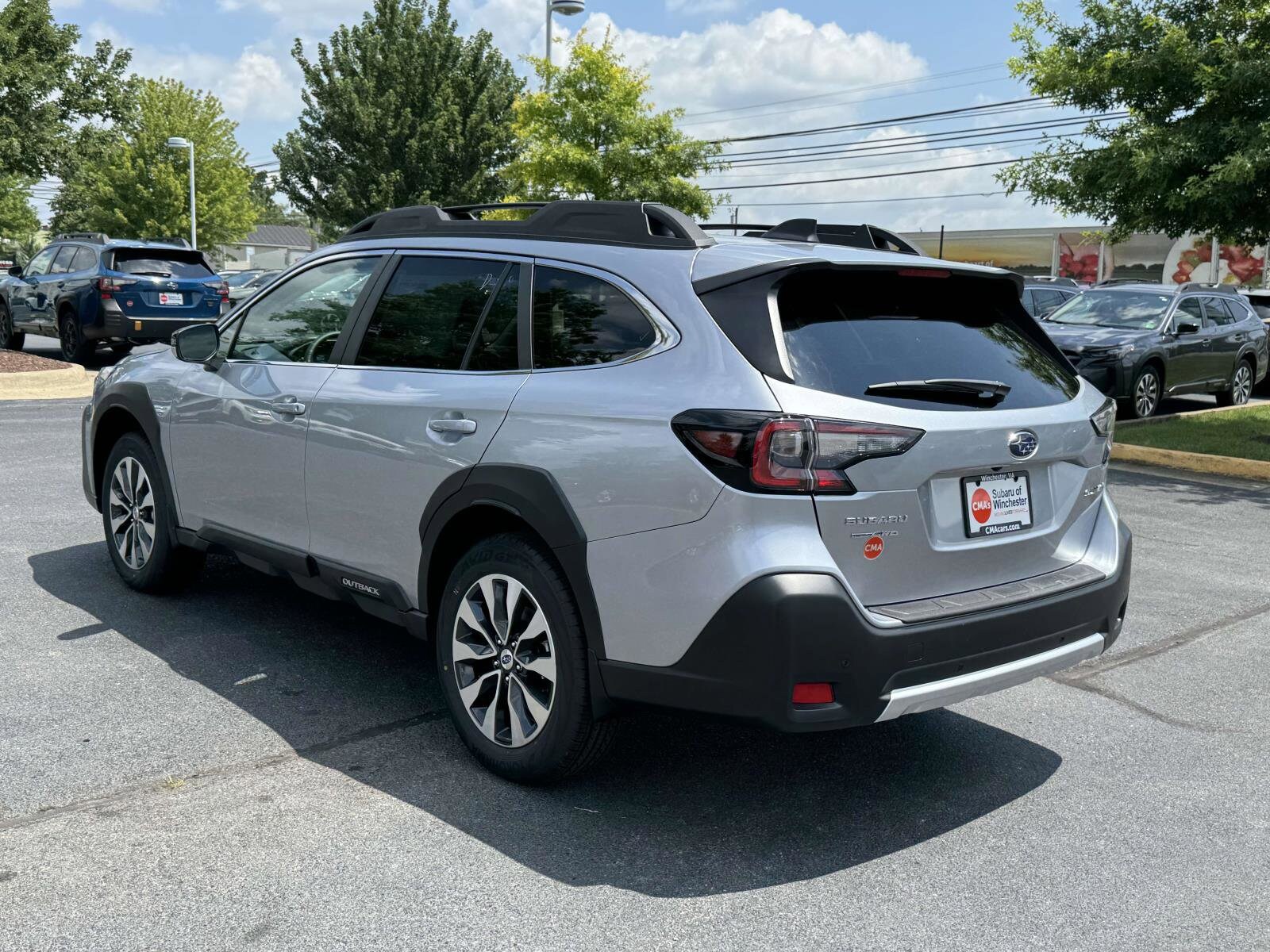2025 Subaru Outback Limited photo 4