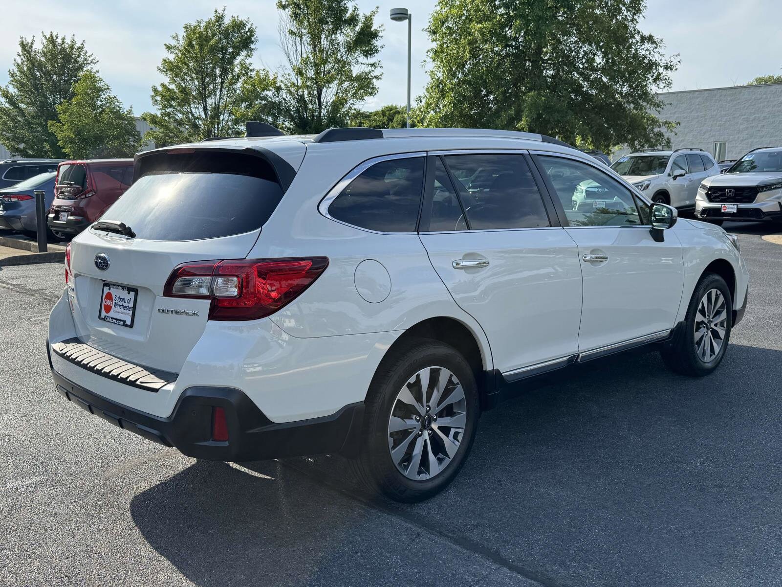 2018 Subaru Outback Sport photo 2