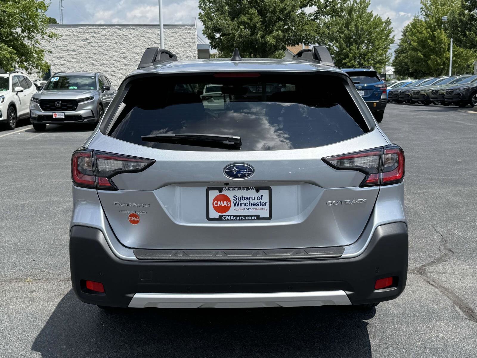 2025 Subaru Outback Limited photo 3