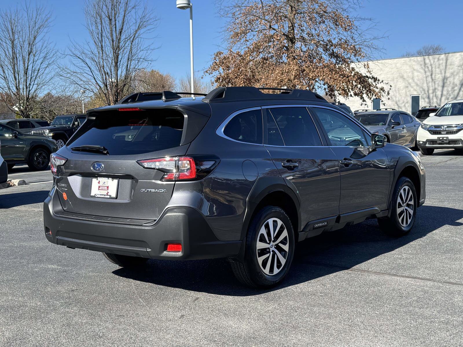 2025 Subaru Outback Premium photo 2