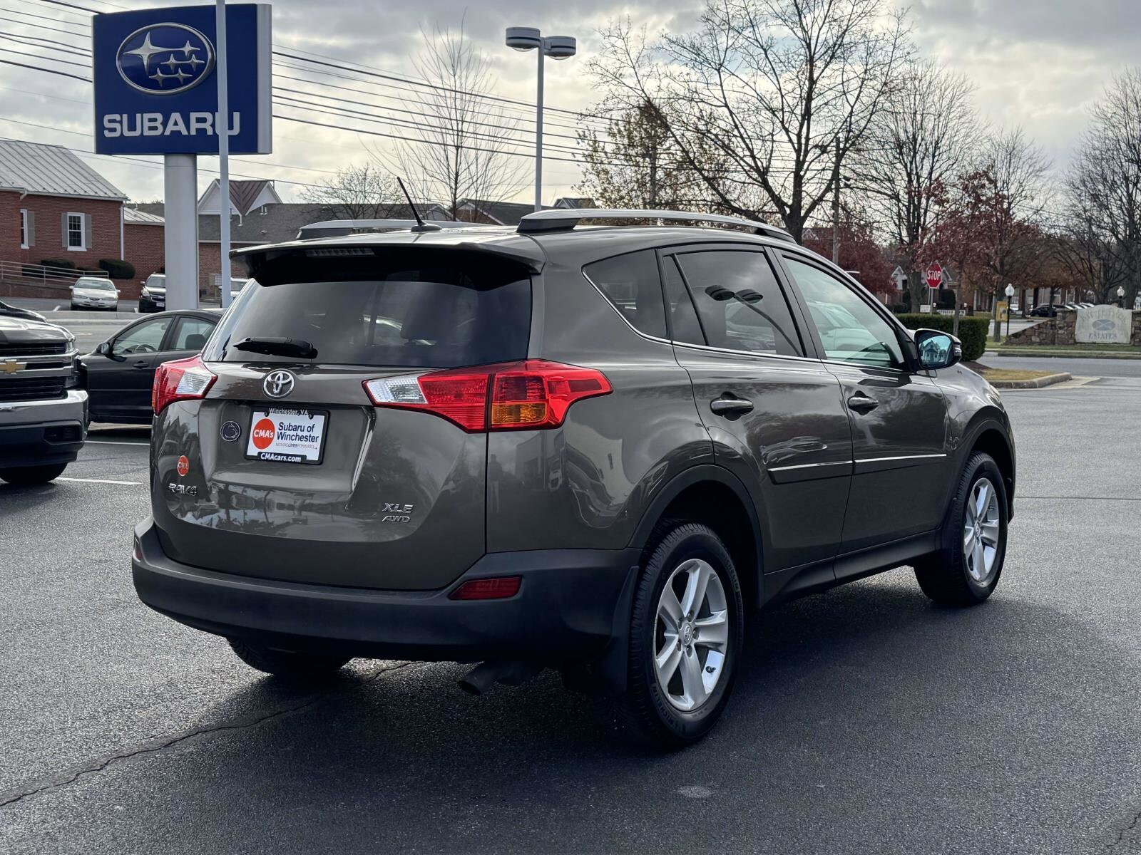 2014 Toyota RAV4 L photo 2