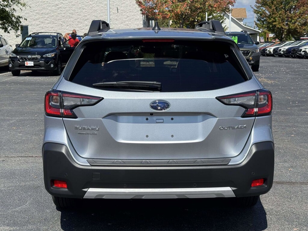 New 2025 Subaru Outback  SUV