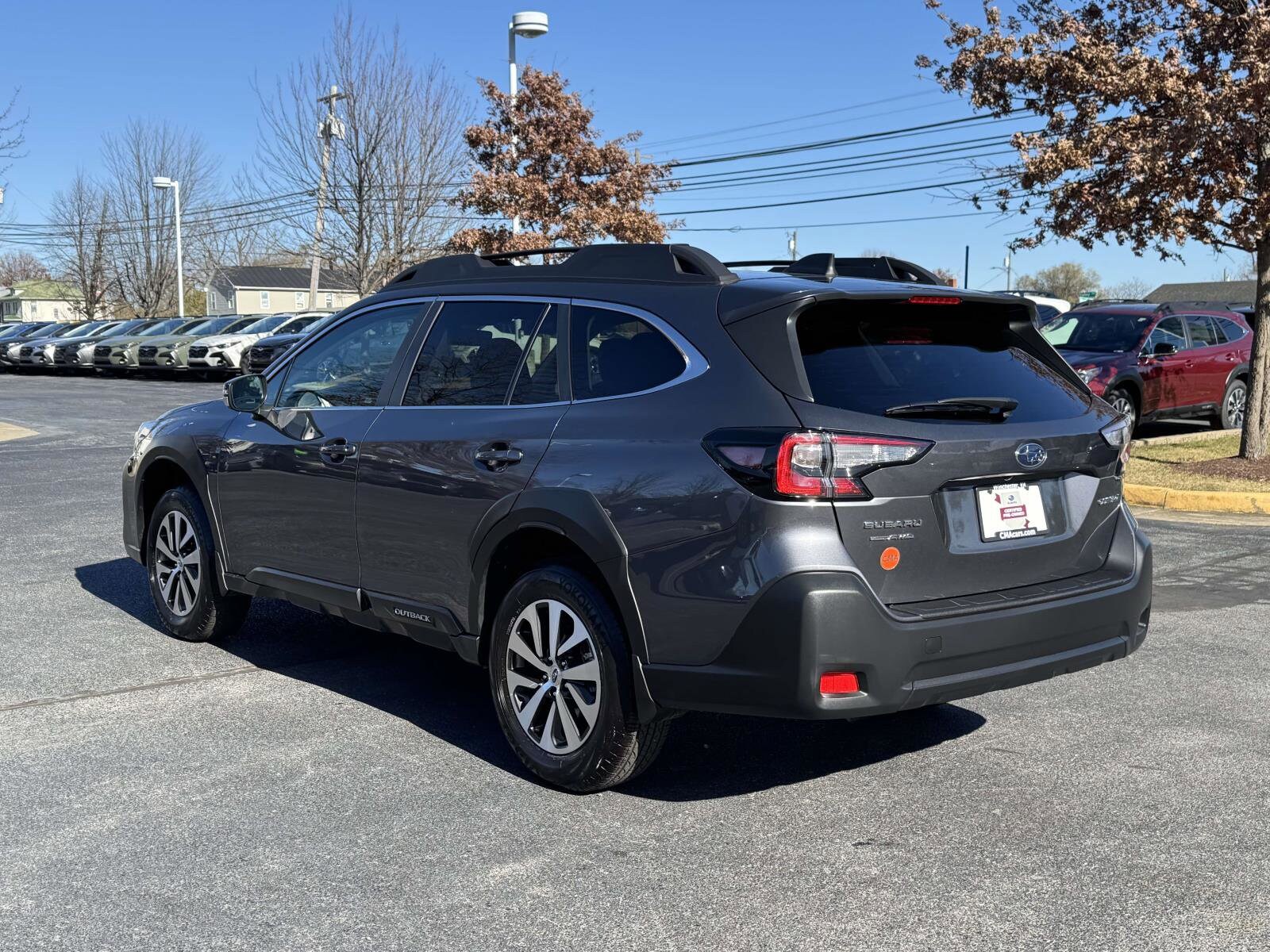 2025 Subaru Outback Premium photo 4