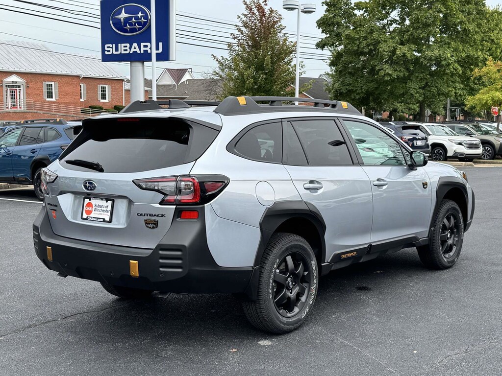 New 2025 Subaru Outback  SUV