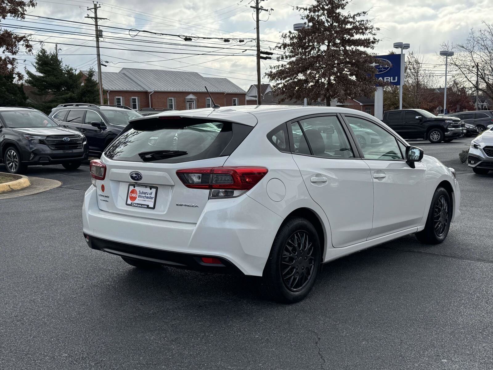 2022 Subaru Impreza L photo 2