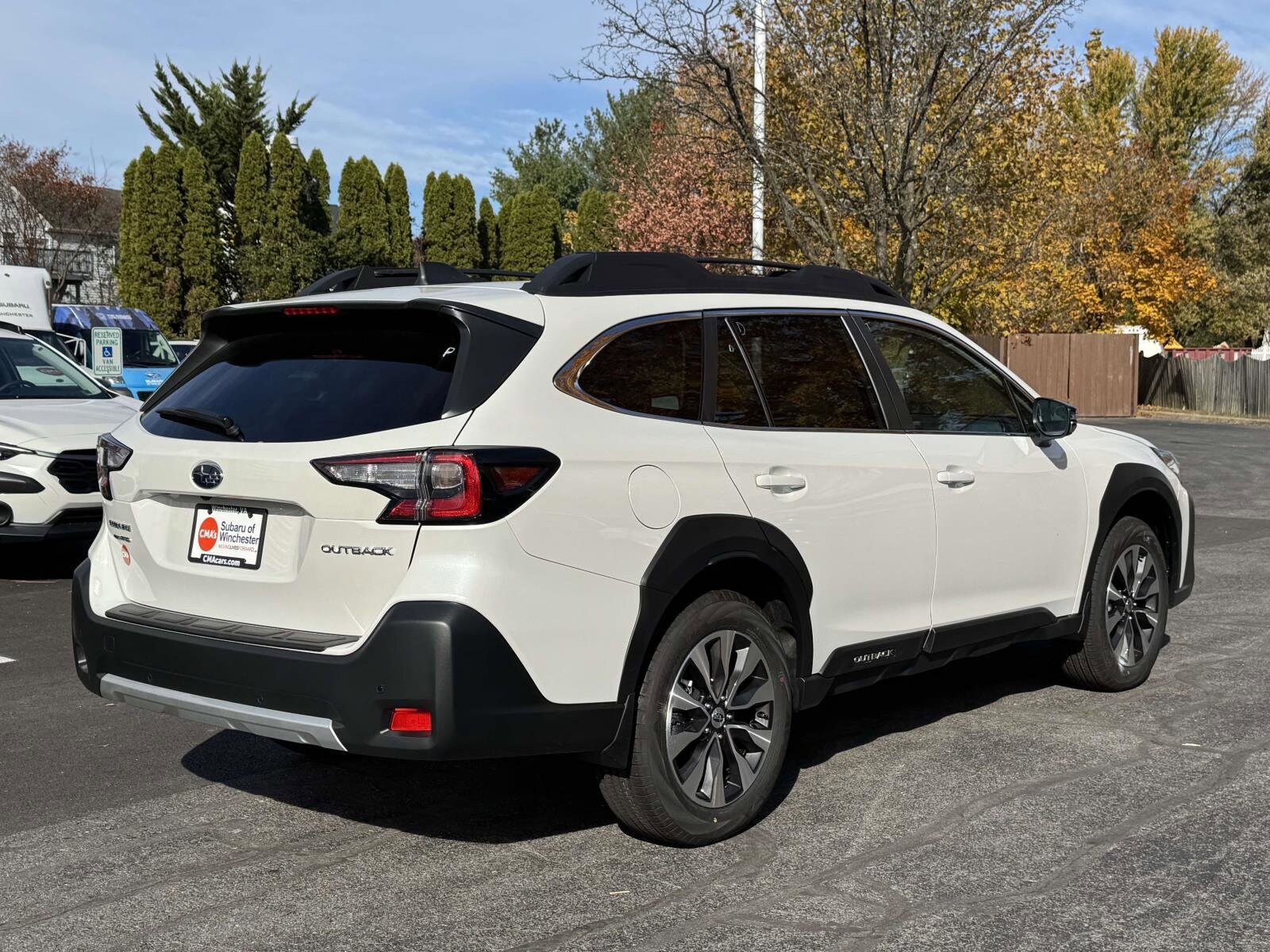 2025 Subaru Outback Limited photo 2