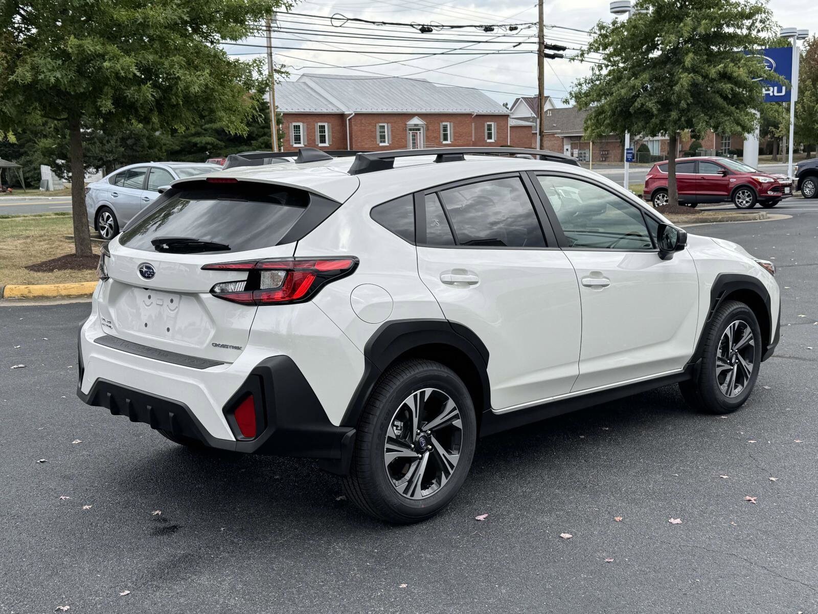 2025 Subaru Crosstrek Premium photo 2