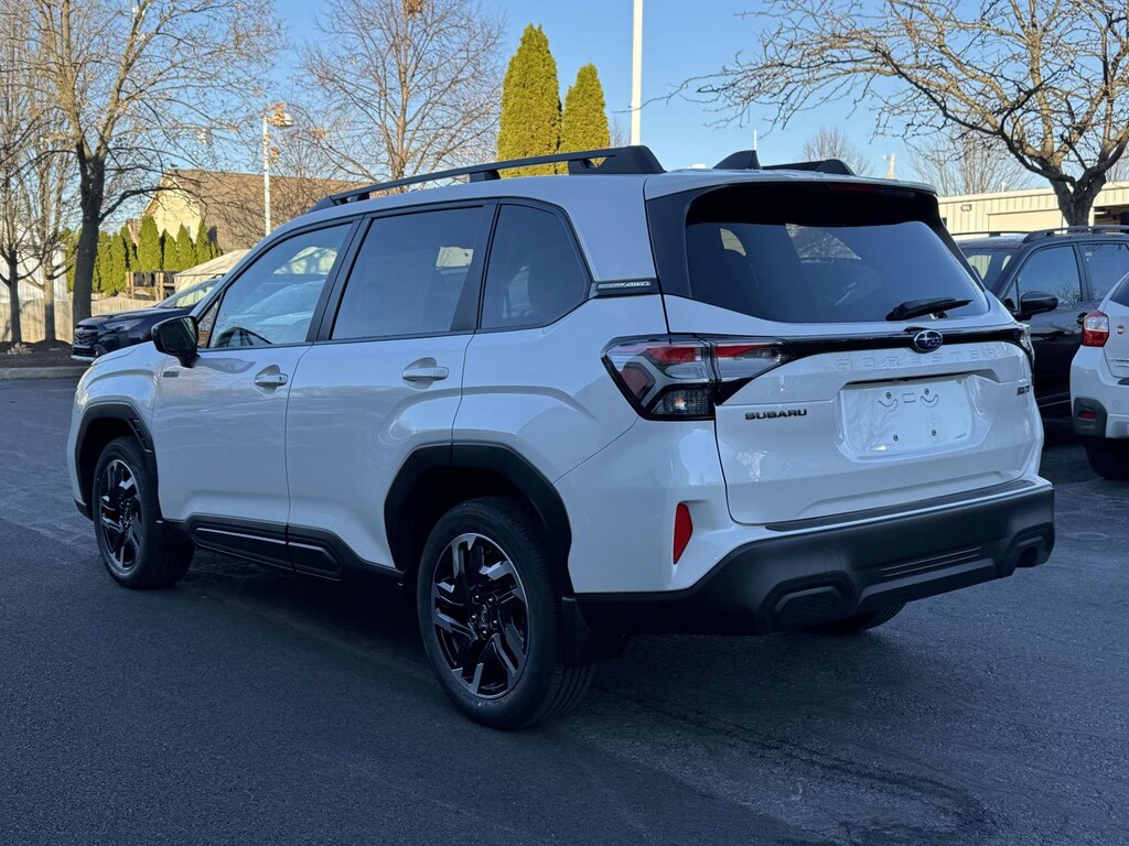 New 2025 Subaru Forester SUV