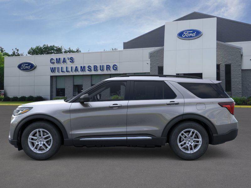 2025 Ford Explorer photo 3