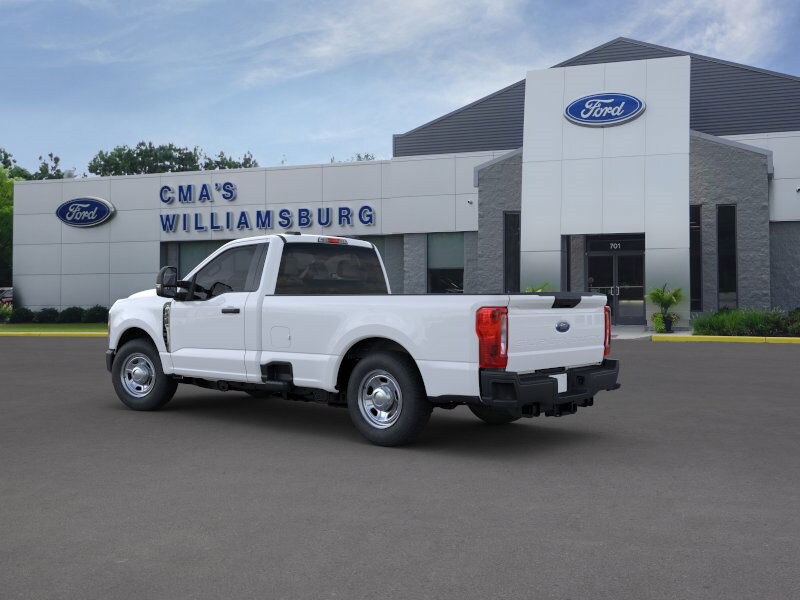 2023 Ford F-350 XL photo 4