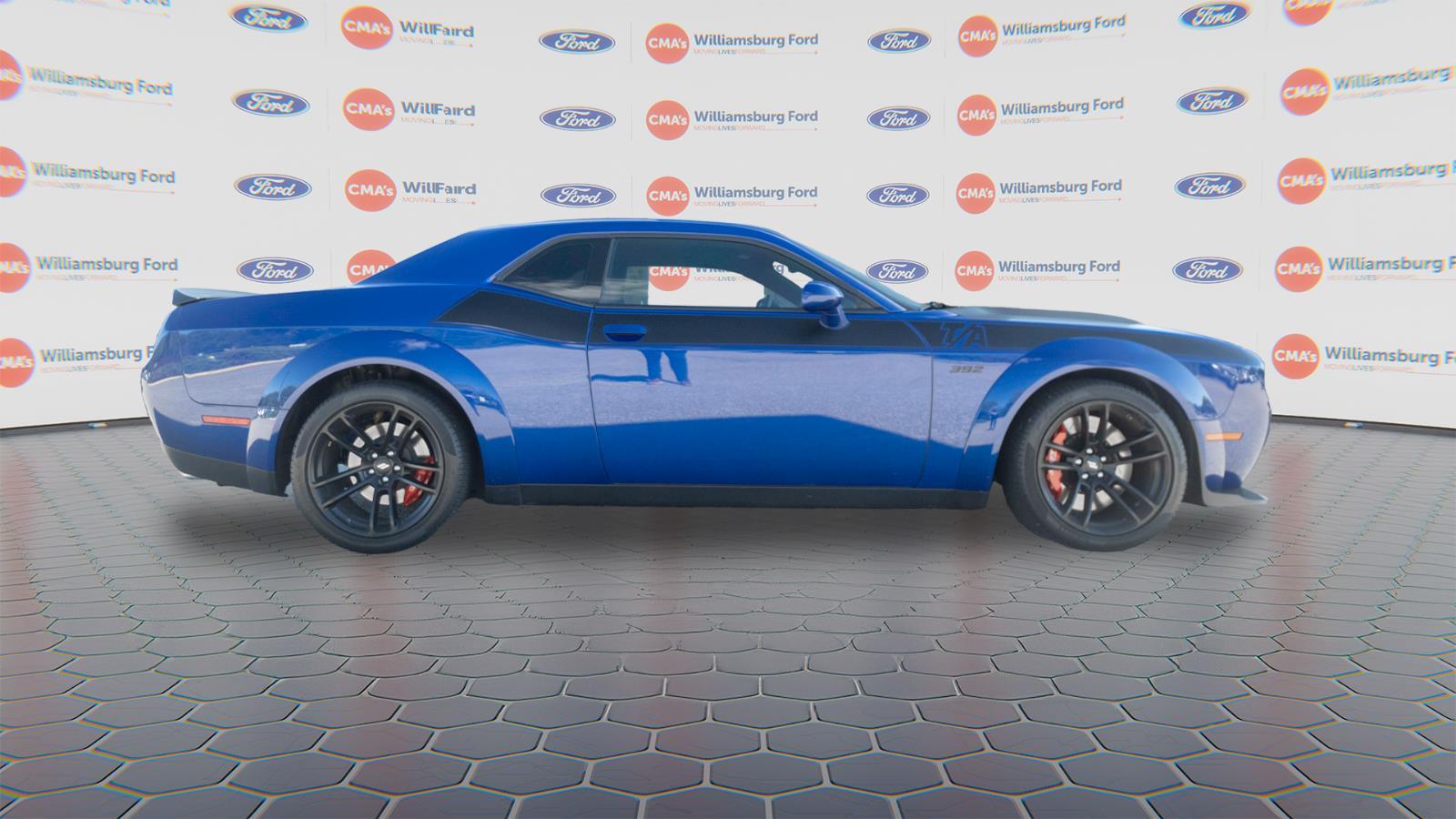 2022 Dodge Challenger R/T Scat Pack Widebody photo 3