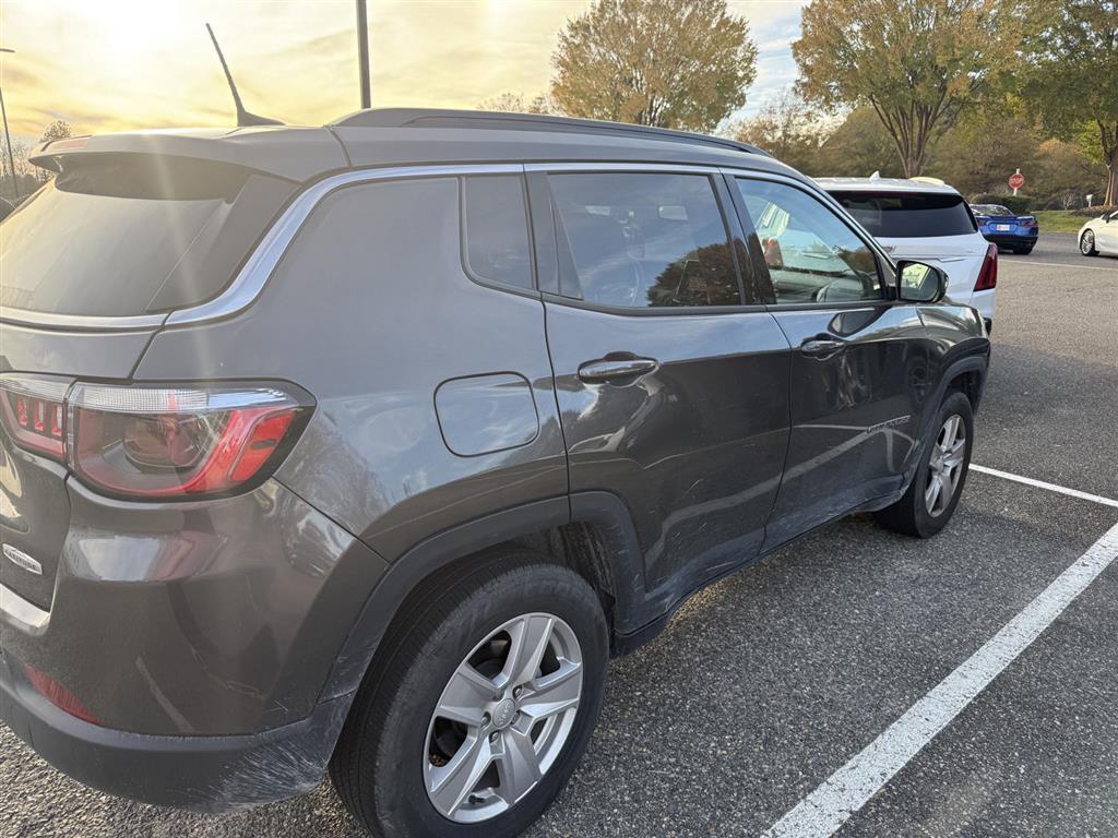 Used 2022 Jeep Compass Latitude with VIN 3C4NJDBB8NT217055 for sale in Staunton, VA