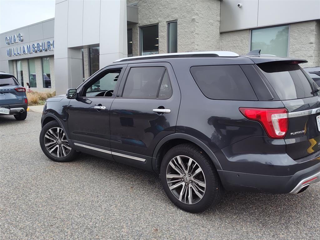Used 2017 Ford Explorer Platinum SUV