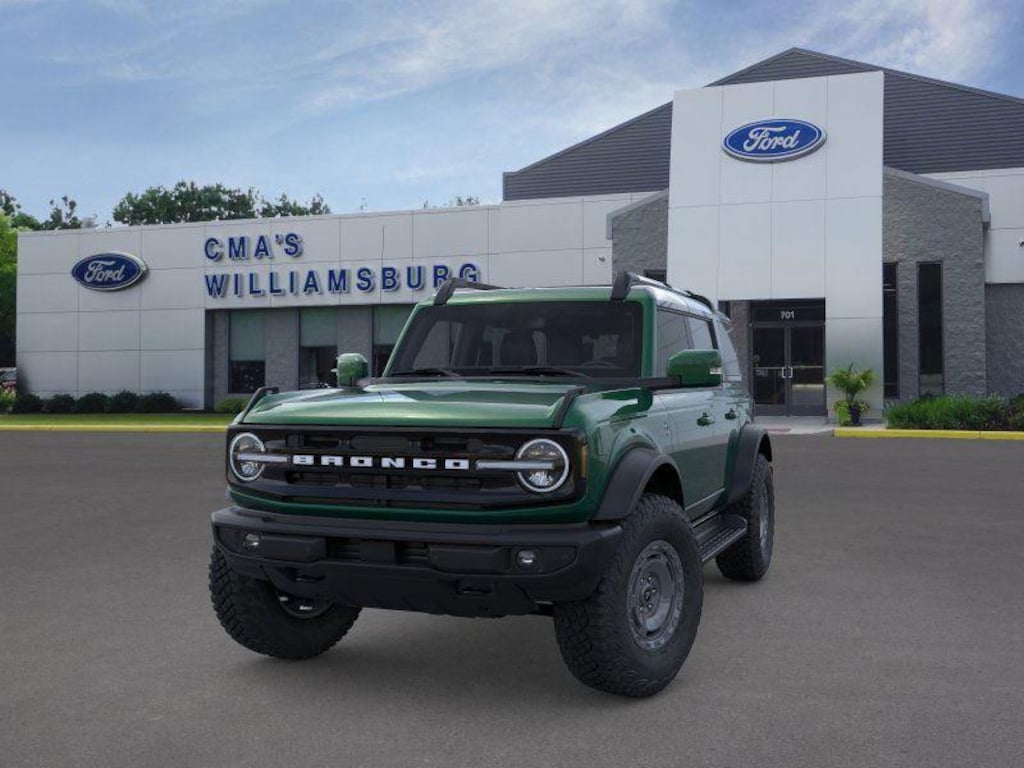 New 2025 Ford Bronco Outer Banks SUV