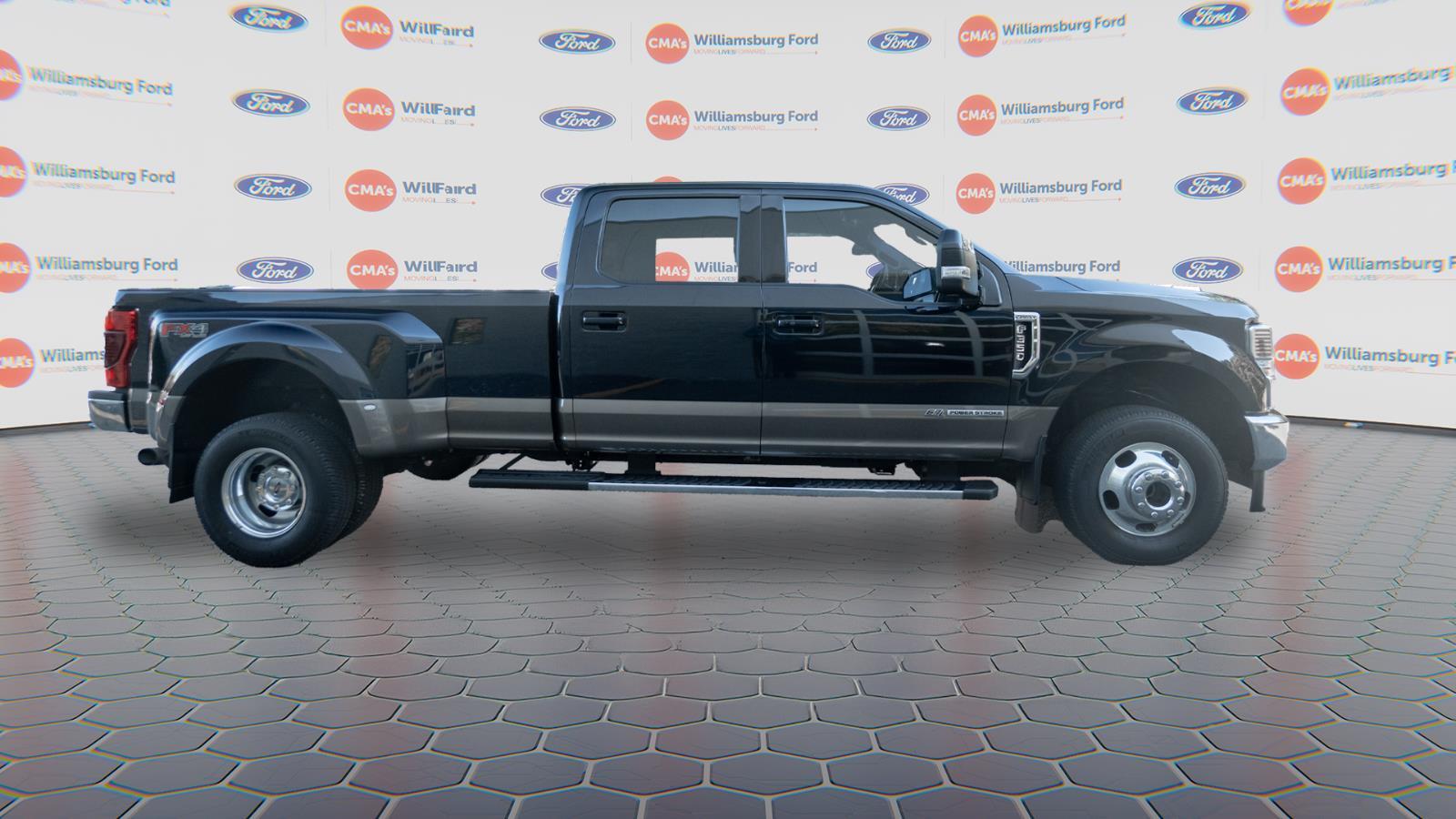 2022 Ford F-350 Lariat photo 3